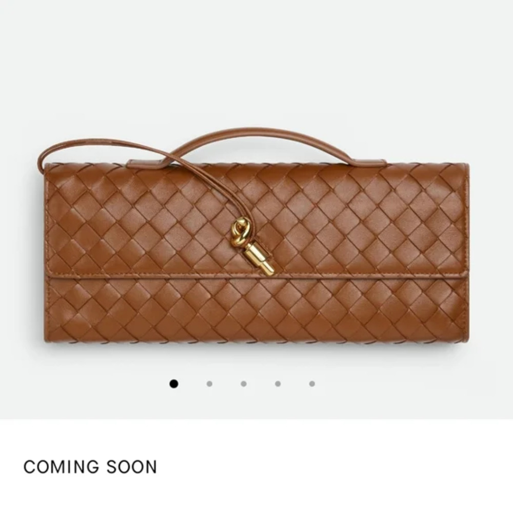 BOTTEGA VENETA ANDIAMO CLUTCH, COGNAC COLOR, BRAND NEW